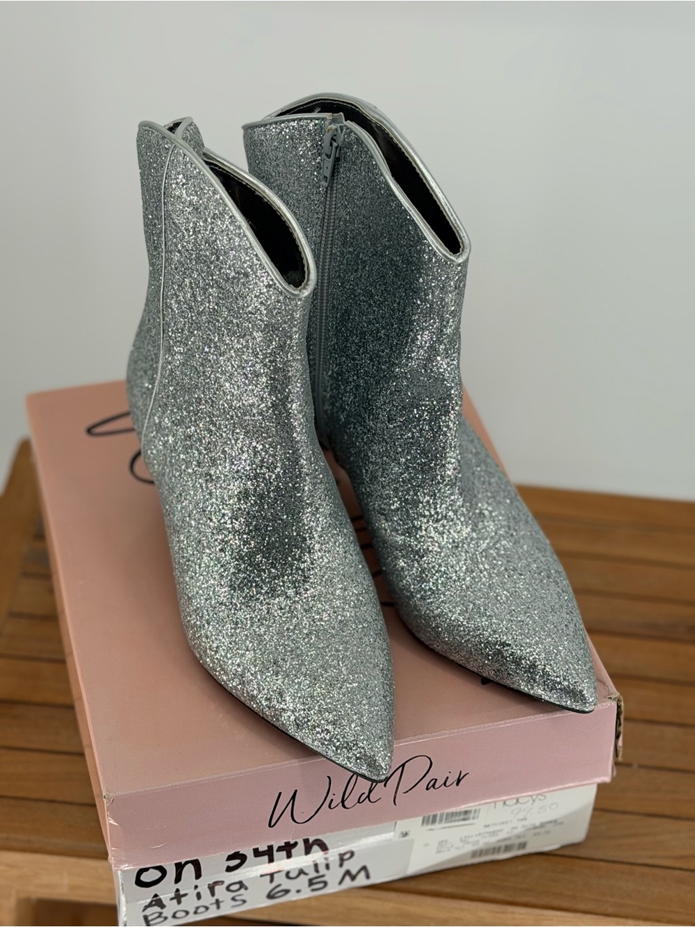 New Women’s Wild Pair Silver Glitter Pointed Ankle Boots size 6.5 M